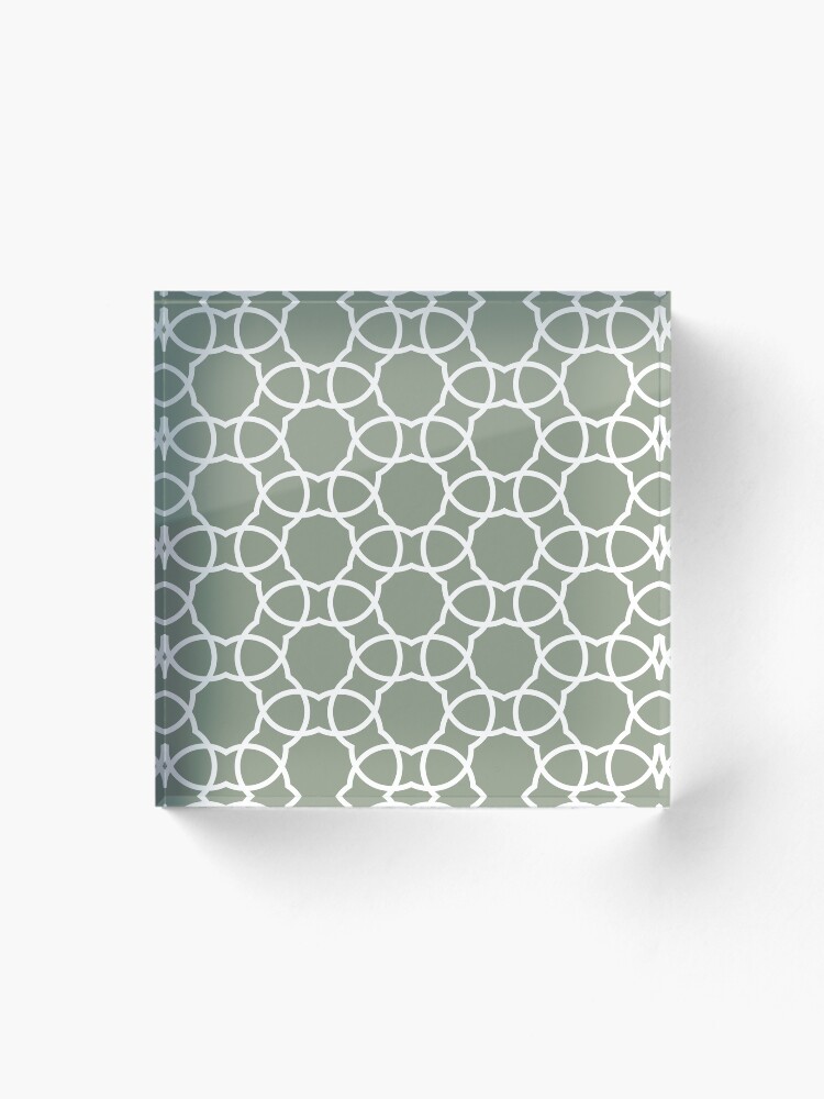 Thumbnail 1 von 5, Acrylblock, Mid-tone Green and White Petal Shape Tile Pattern Pairs Benjamin Moore 2022 Popular Color High Park 467 - Colour Trends - Shades - Hues designt und verkauft von ColorOfTheYears.