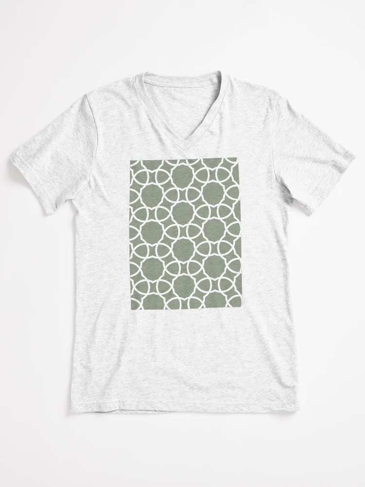 Imagen 1 de 4, Camiseta de cuello en V con la obra Mid-tone Green and White Petal Shape Tile Pattern Pairs Benjamin Moore 2022 Popular Color High Park 467 - Colour Trends - Shades - Hues, diseñada y vendida por ColorOfTheYears.