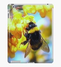 BUMBLE iPad Case/Skin