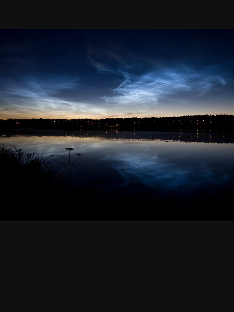 Noctilucent clouds by Juhku
