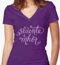 Slainte Mhor - Outlander Women's Fitted V-Neck T-Shirt