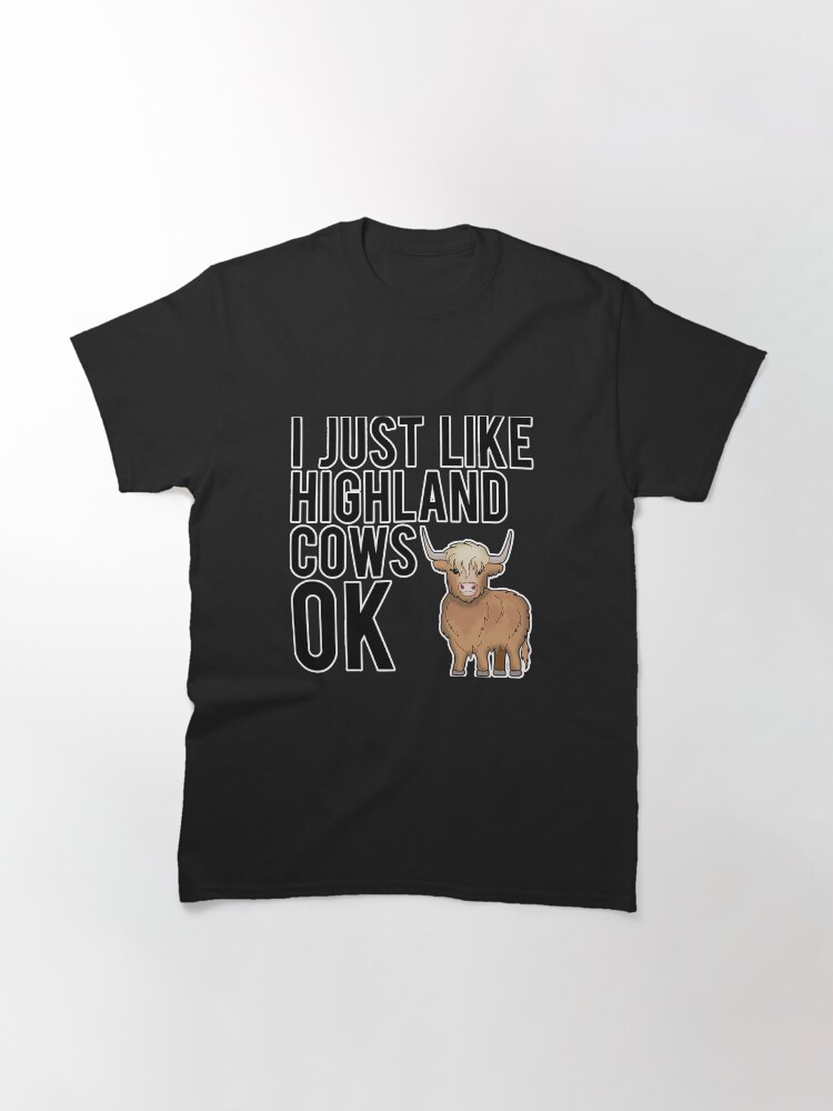 Imagen 3 de 7, Camiseta clásica con la obra Vaca de pelo largo de las Tierras Altas, diseñada y vendida por SkyCloudBlue.