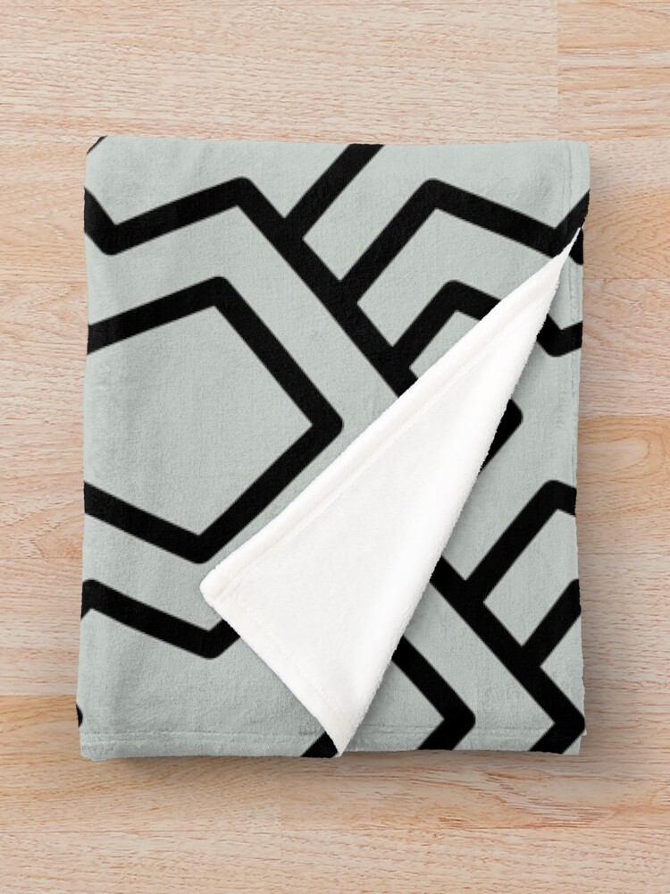 Aperçu 3 sur 6. Plaid avec l'œuvre Gray-Green and Black Tessellation Line Pattern 5 Pairs 2022 Popular Color Quiet Moments 1563 - Colour Trends - Shades - Hues créée et vendue par ColorOfTheYears.