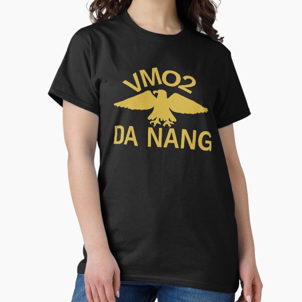 Vista previa del artículo con la obra «Magnum PI VM02 Da Nang Design: consigue el look con Magnum PI: Guerra de Vietnam», diseñado y vendido por MagnumDesigns.
