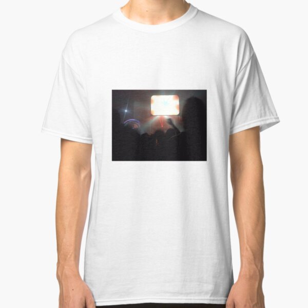 rave. Classic T-Shirt