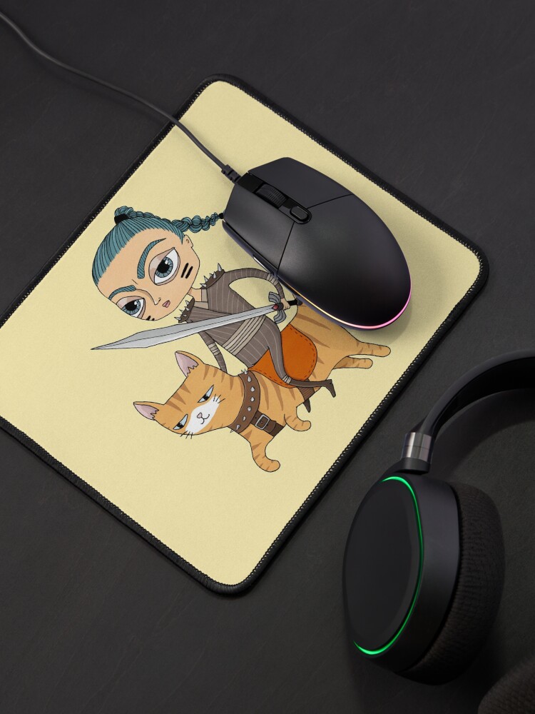 Imagen 4 de 5, Alfombrilla de ratón con la obra Fantasía guerrera niña montando gato naranja, diseñada y vendida por agrapedesign.