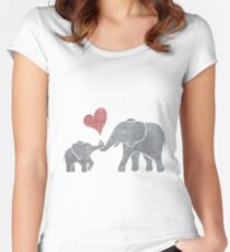 Elephant Hugs Tailliertes Rundhals-Shirt