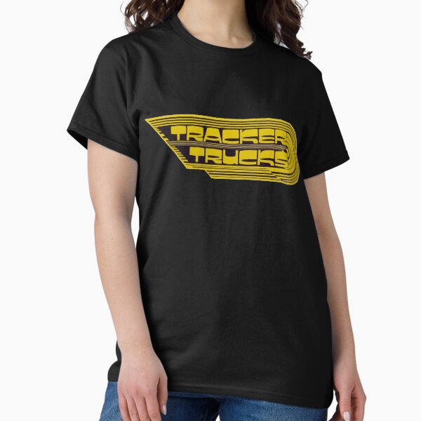 Vista previa del artículo con la obra «Camiones Tracker, diseño de camiseta de patineta retro», diseñado y vendido por Retro80sskate.