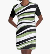 Pistachio Waves Graphic T-Shirt Dress
