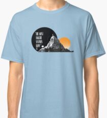 Camiseta clásica Sísifo está feliz