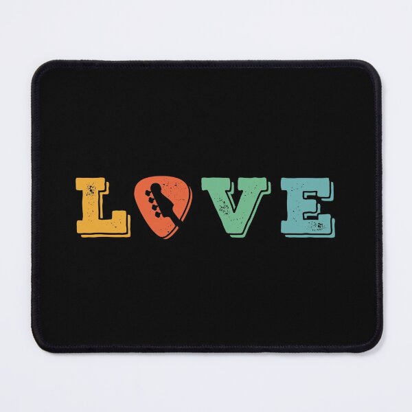 Aperçu de l'œuvre Love Bass Guitar Pick Thème Rétro créée et vendue par nightsworthy.