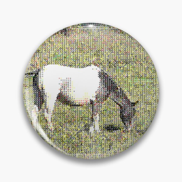 Artikelvorschau, Ein Pferd, Weiden, Foto mit Needlepoint-Effekt. entworfen und verkauft von DianeBP.