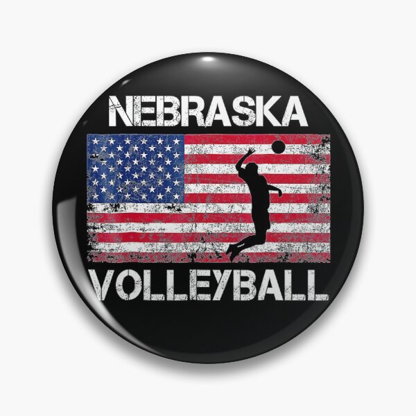 Artikelvorschau, Nebraska Volleyball Team Amerikanische Flagge Geschenk entworfen und verkauft von Volleyball1x3fg.