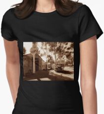 Old Garage Women's Fitted T-Shirt