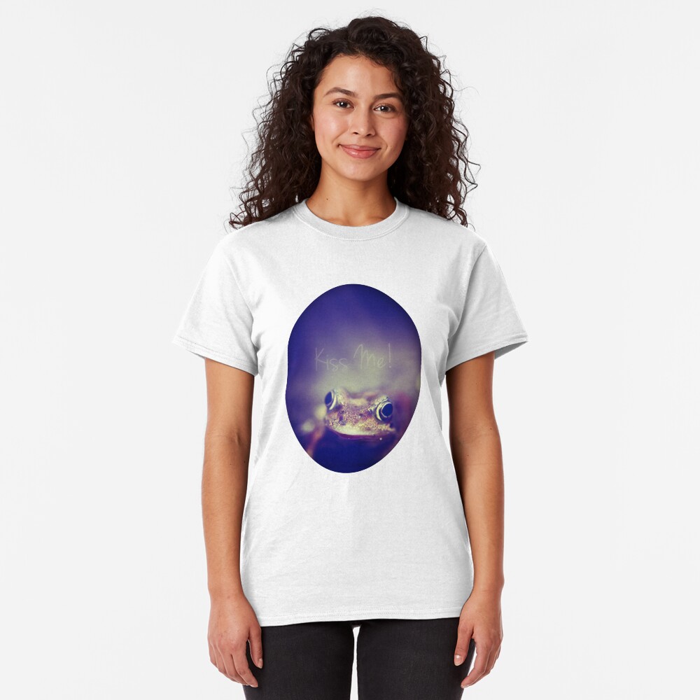 Kiss Me Classic T-Shirt