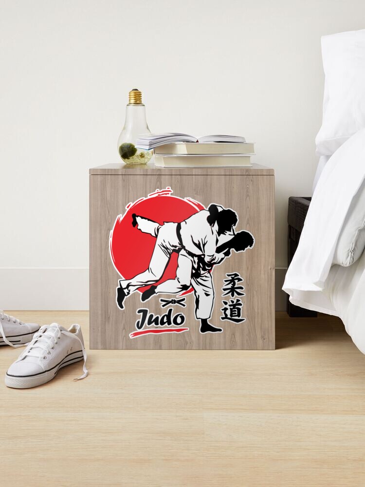 Impression rigide for Sale avec l'œuvre « Protégé par le judo, cadeau drôle  de judo » de l'artiste FunnyAndNice