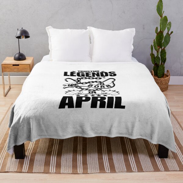 Artikelvorschau, Trust me Legends are born in April Chains Gift Premium Apparel Funny Holiday Xmas entworfen und verkauft von DesignByHeartUK.