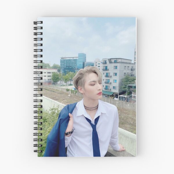 Artikelvorschau, Ateez Seonghwa entworfen und verkauft von HaloHaloShine.