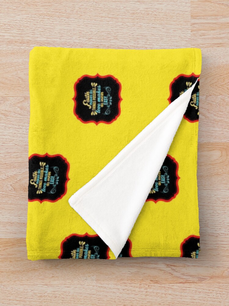 Imagen 3 de 6, Manta con la obra Faith Makes All Things Possible, diseñada y vendida por Prayingwarrior.