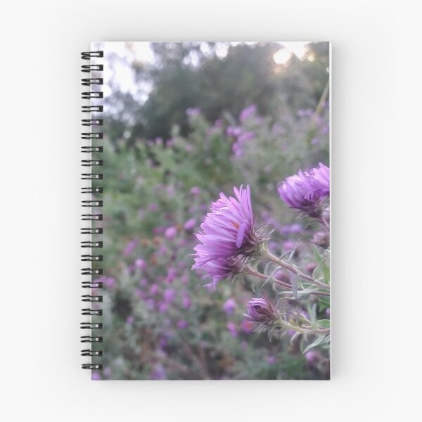 Artikelvorschau, Dunkellila Blumen #3 entworfen und verkauft von Flyaways.