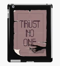 Trust No One iPad Case/Skin