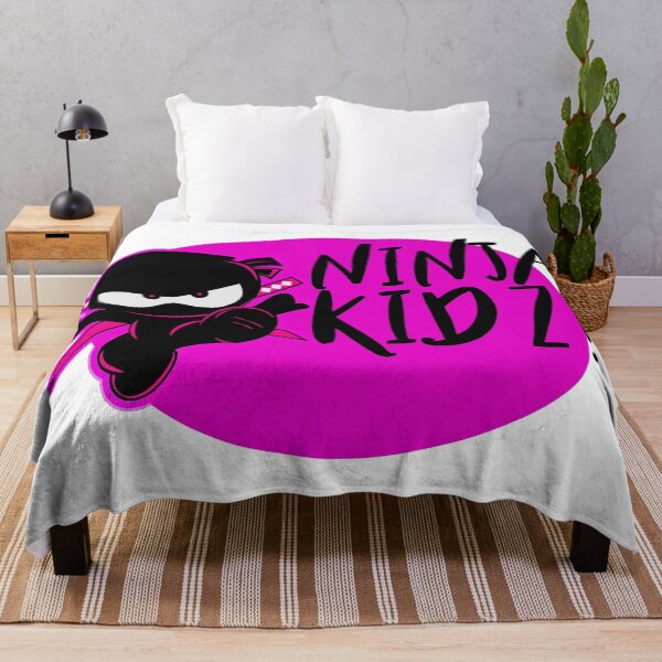 ninja kids offciel 2022 Throw Blanket