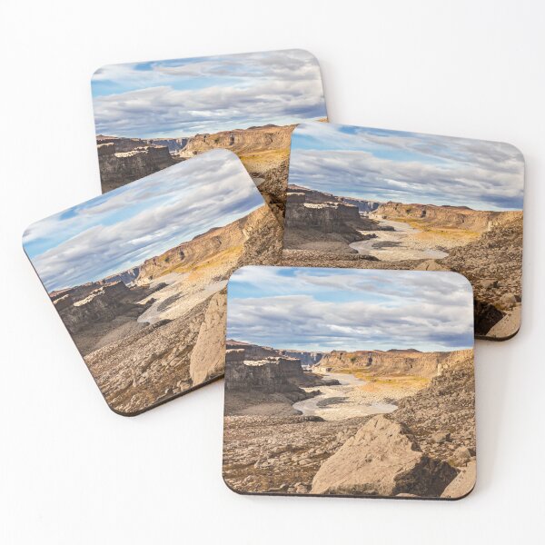 Aperçu de l'œuvre Glacial River Canyon, Islande créée et vendue par Lyl Dil Creations.