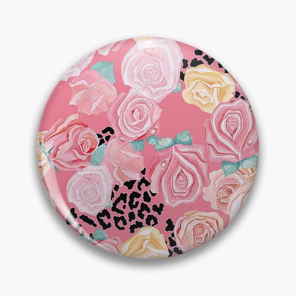 Artikelvorschau, Rosa Blumenmuster auf rosa (künstlichem) Leopardenmuster entworfen und verkauft von DEC02.