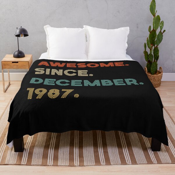 Artikelvorschau, Awesome Since December 1987 34 Year Old 34th Birthday Gift entworfen und verkauft von Chloe43212.