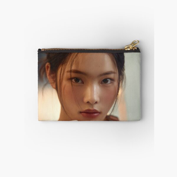 Aperçu de l'œuvre WEKI MEKI Rina JE SUIS MOI créée et vendue par danielletrisha.
