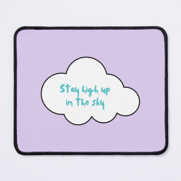 Aperçu de l'œuvre Cloud 9 créée et vendue par PurpleTee.