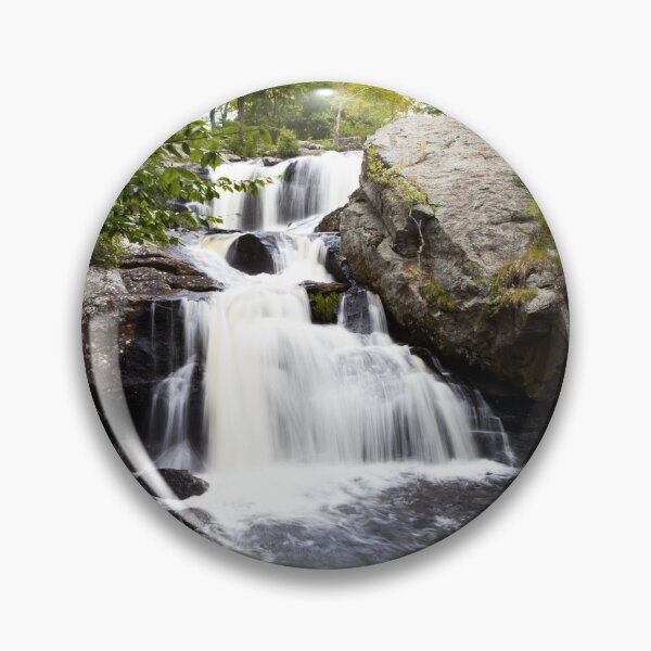 Artikelvorschau, Chapman Falls im Devil's Hopyard State Park, East Haddam, Connecticut entworfen und verkauft von OrcaNature.