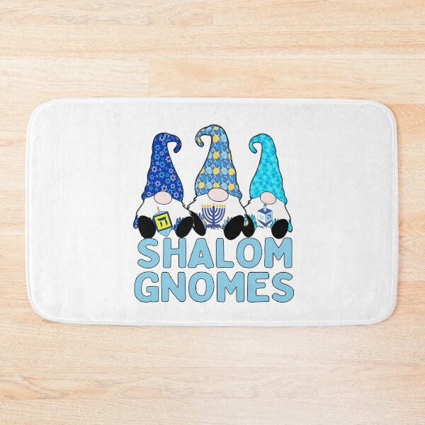 Aperçu de l'œuvre Shalom Gnome 3 Hanukkah Gnomes Elfes Mignons Chapeaux Dreidel Bleus créée et vendue par funnytshirtemp.