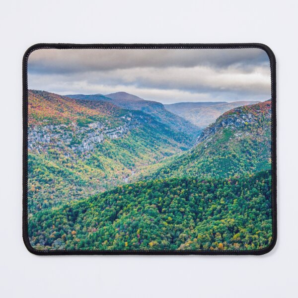 Artikelvorschau, Herbst in der Linville Gorge entworfen und verkauft von LucyPogosian.