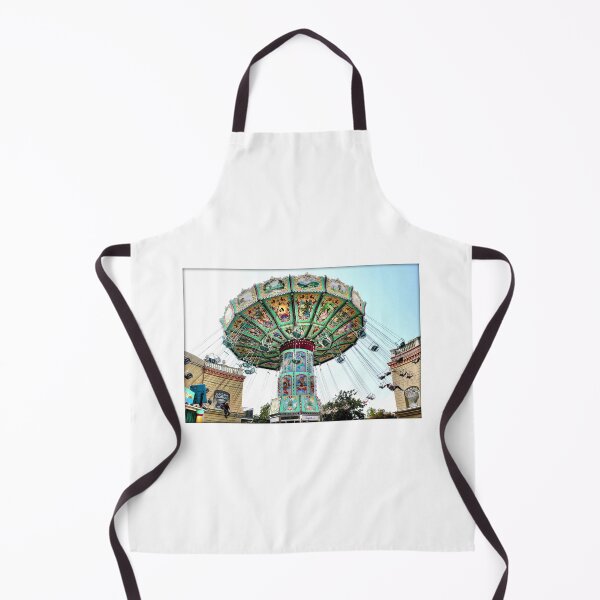Aperçu de l'œuvre Carrousel créée et vendue par SkatingGirl.