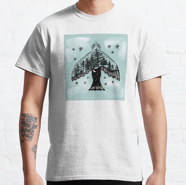 Oiseau au dessus des nuages T-shirt classique