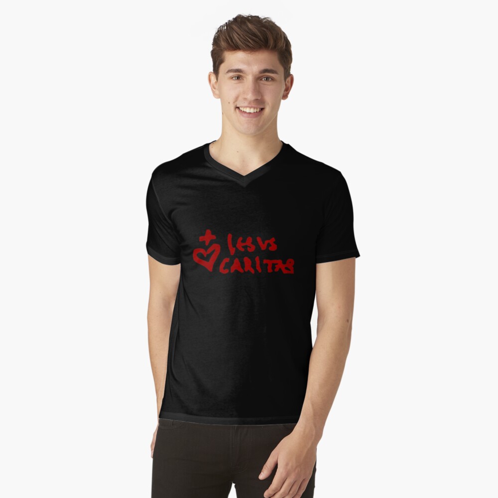 Aperçu de l'œuvre T-shirt col V créée et vendue par ADMG.