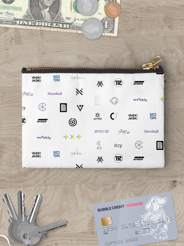 【Rest&Recreation】韓国人気★ LOGO MINI POUCH Rest&Recreation LOGO MINI POUCH イエロー - メルカリ