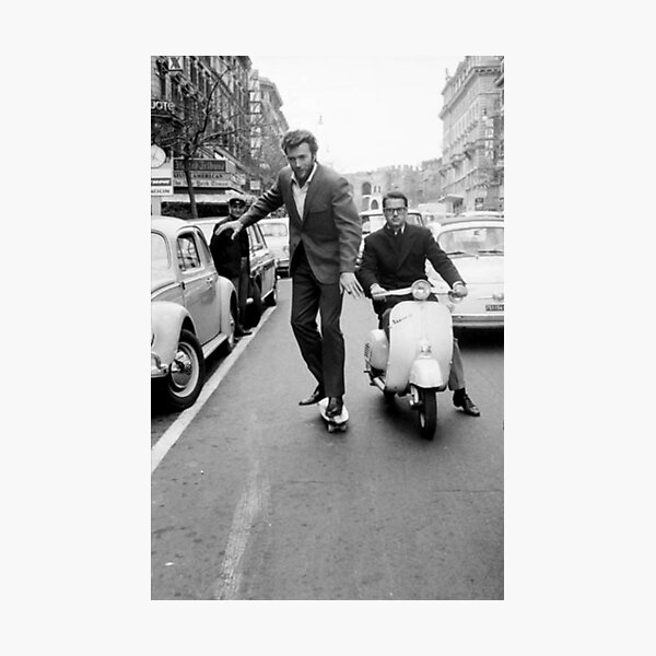 Clint Eastwood Skate Board à Rome vers les années 1960 Impression photo