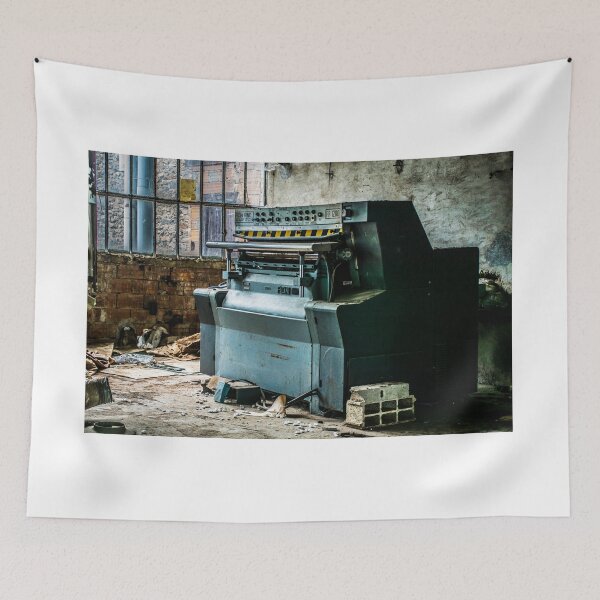 Aperçu de l'œuvre Machine industrielle dans l'ancienne usine de cuir créée et vendue par ellydevries.