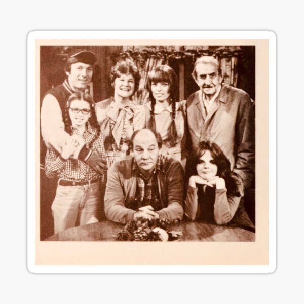 Artikel-Vorschau von Mary Hartman und ihre Familie, designt und verkauft von Jenniferkate72.