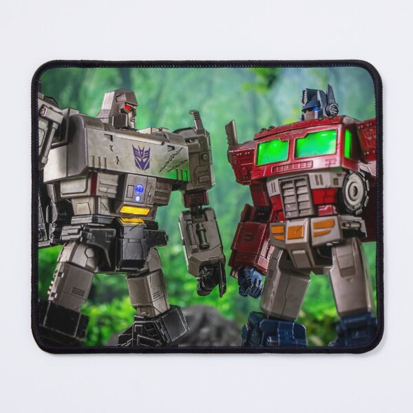 Item preview, Transformers WFC Megatron vs Optimus Prime designed and sold by SixoTF.