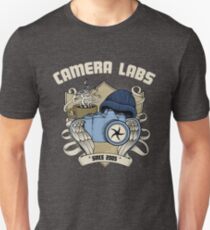 Cameralabs Photography Crest (Camera, Coffee, Beanie) Unisex T-Shirt