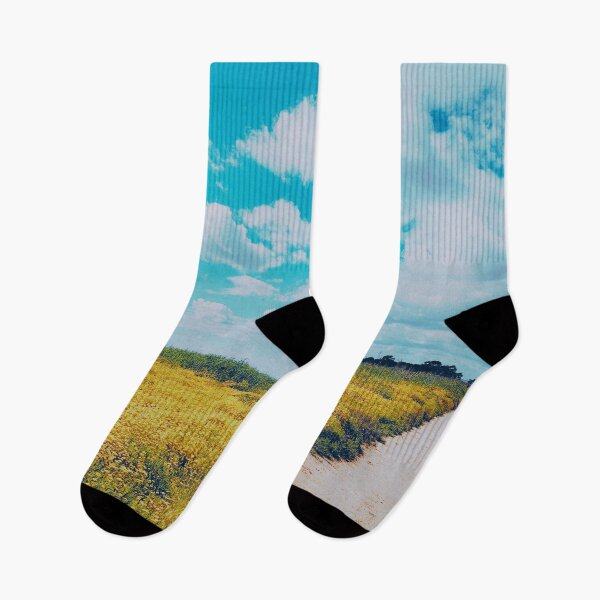 Artikelvorschau, Feldweg am gelben Blumenfeld entworfen und verkauft von ColorfulPrints.