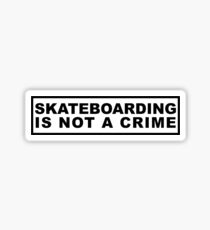 Pegatina Skateboarding no es un crimen