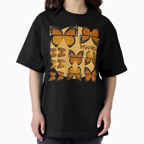 Monarch butterfly (Danaus plexippus) Oversized T-Shirt