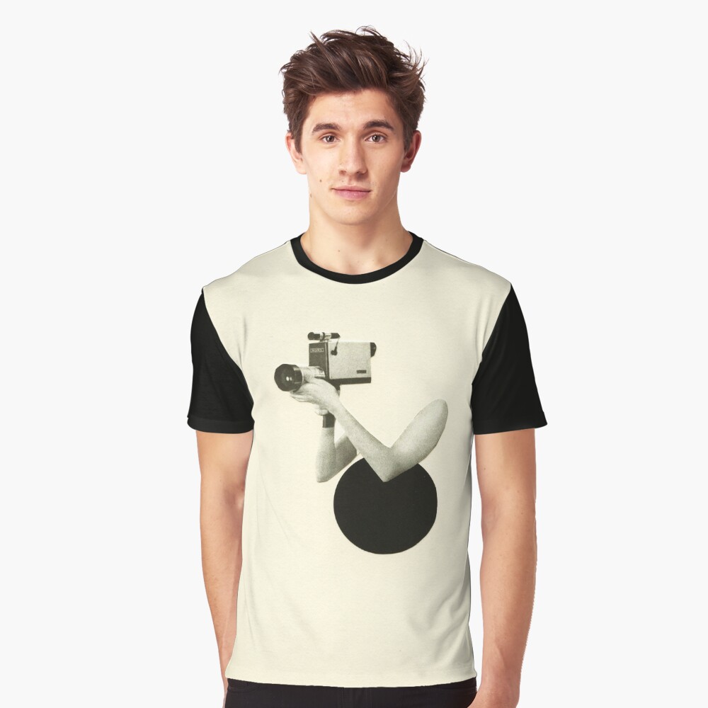Aperçu de l'œuvre T-shirt graphique créée et vendue par Cassia.