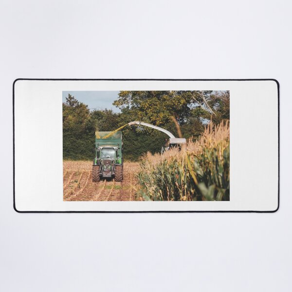 Vista previa del artículo con la obra «Ensilaje de maíz de dibujo Fendt», diseñado y vendido por AgriPhotoUK.