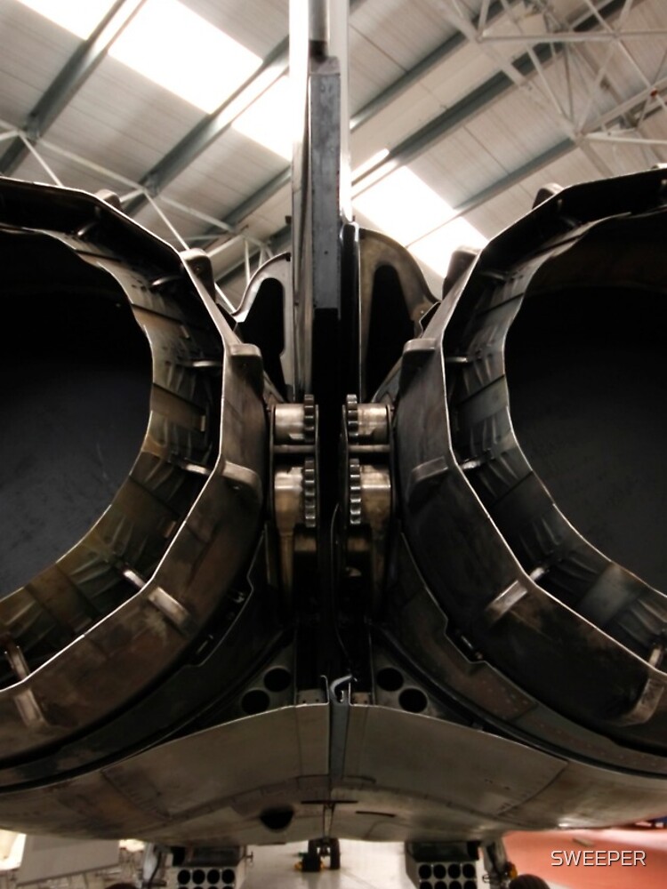 Imagen 4 de 4, Funda de iPhone con la obra Tornado jet nozzles, diseñada y vendida por SWEEPER.