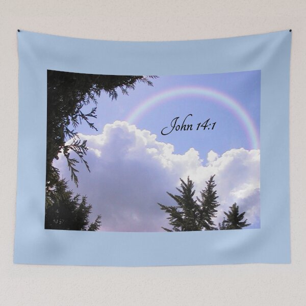 Artikelvorschau, Helle Wolken mit Rainbow Dark Pines Schrift Johannes 14:1 entworfen und verkauft von JariHawk.